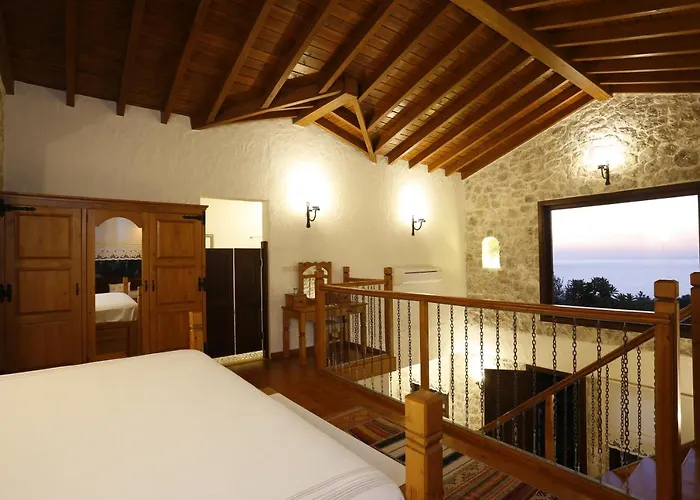 ゲストハウス Exclusive Boutique 1 4*